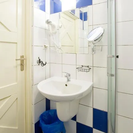 Meander Nocleg ze śniadaniem 3*
