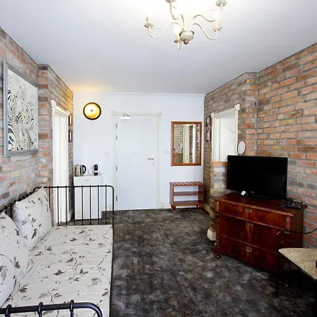 Bed & Breakfast Meander *