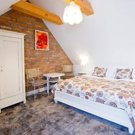 Bed & Breakfast Meander *