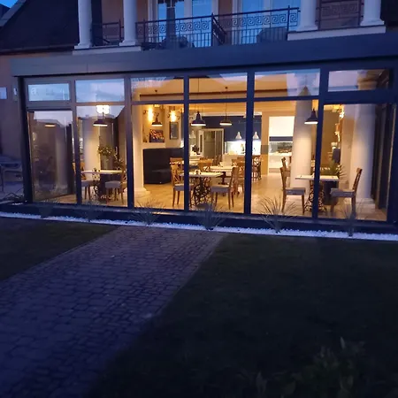 Meander Bed and breakfast 3*